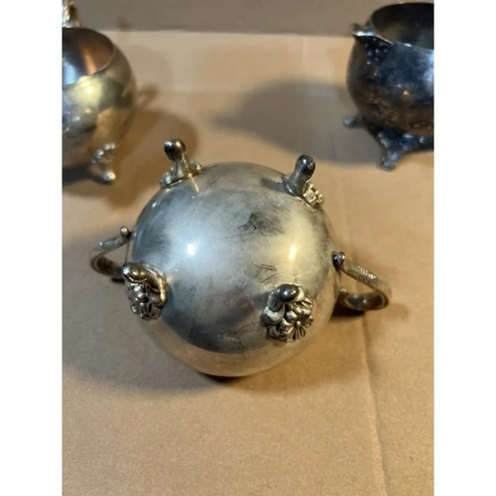Silver silverplate Footed sugar and creamer vintage Double Handle (set of‎ 3)